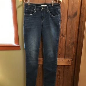 Levi Mid Rise Skinny Jeans